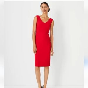 Elegant Red V-Neck Sheath Dress